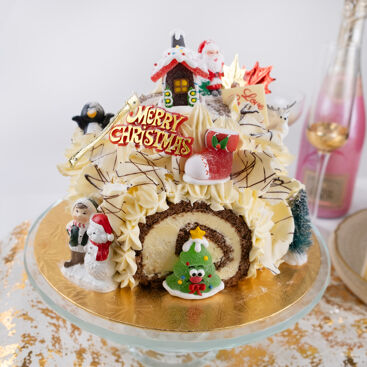 Christmas Log Cake: Santa's House