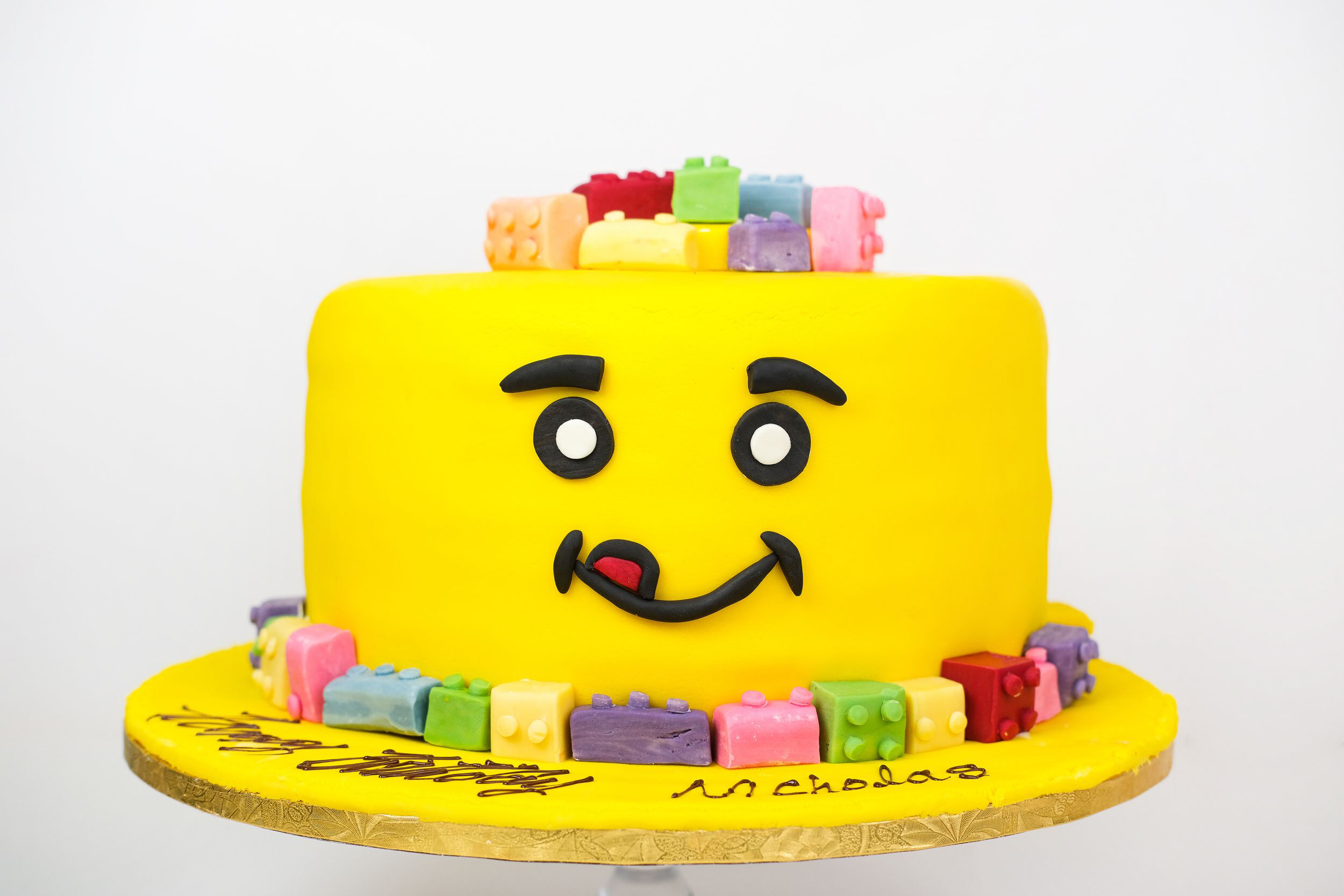 Lego Birthday Cake - Decorated Cake by Pattie Cakes - CakesDecor