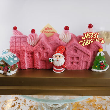 Christmas Log Cake: Pink House